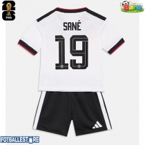 Tyskland Leroy Sane #19 Hjemmedraktsett Barn VM 2026 Kortermet (+ Korte bukser)